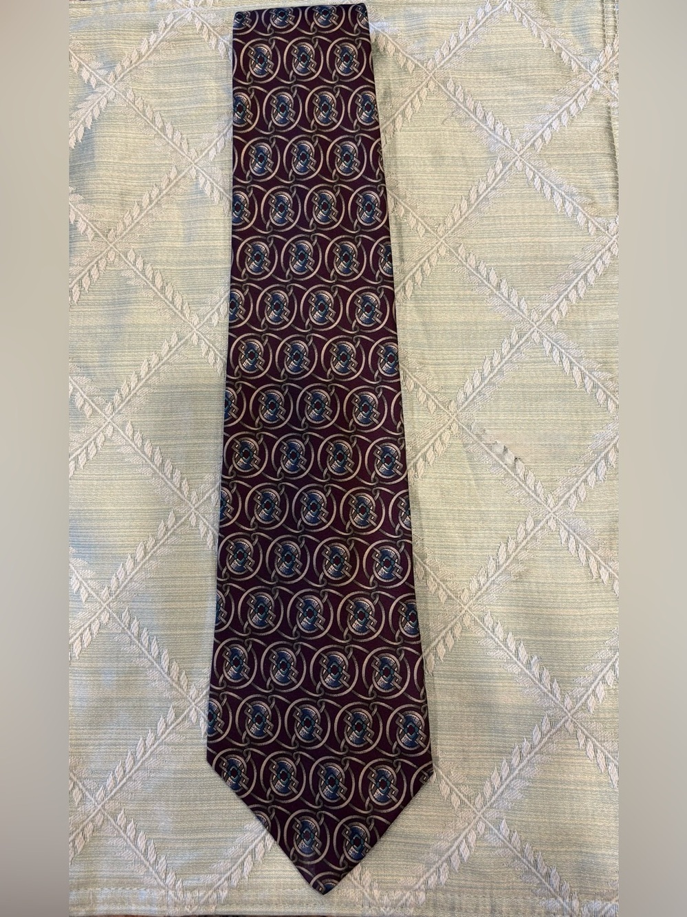 Vintage 1980s Halston III 100% silk tie, made in the USA